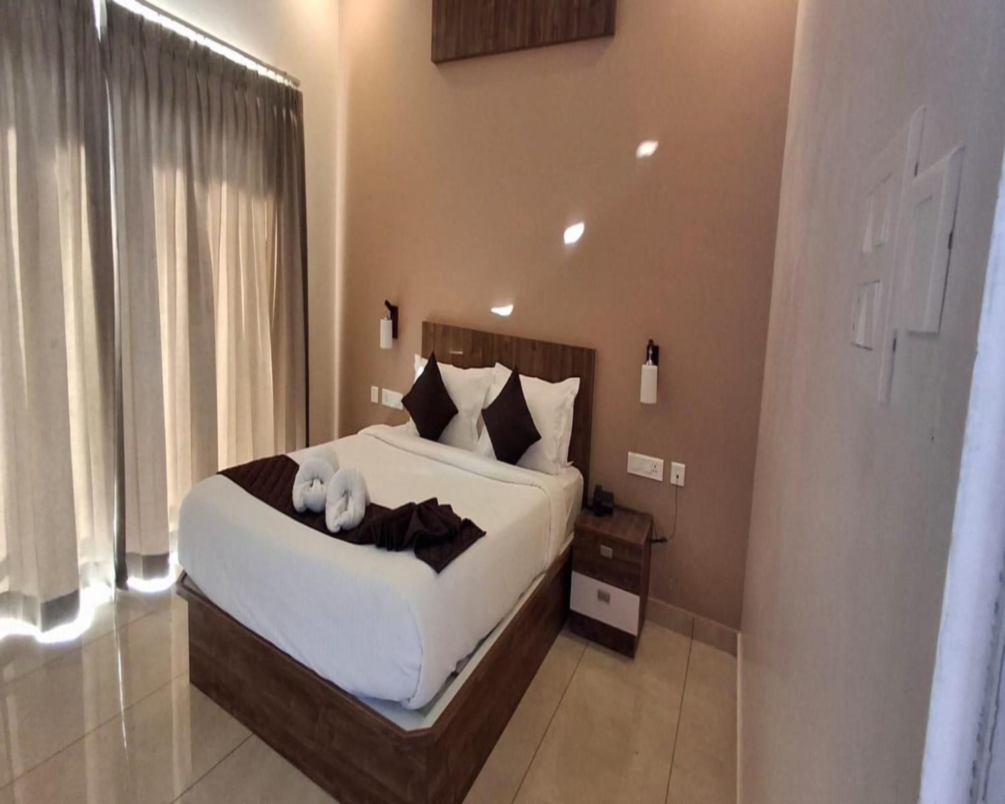 Vallikavungal Karimb Resorts מראה חיצוני תמונה